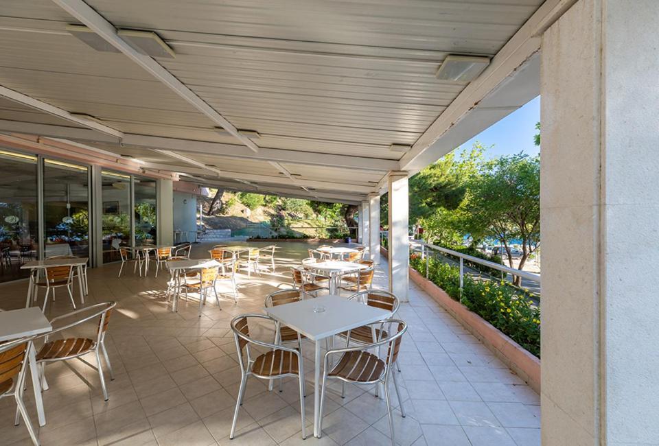 Hotel Tourist Settlement Brzet Omiš Exterior foto
