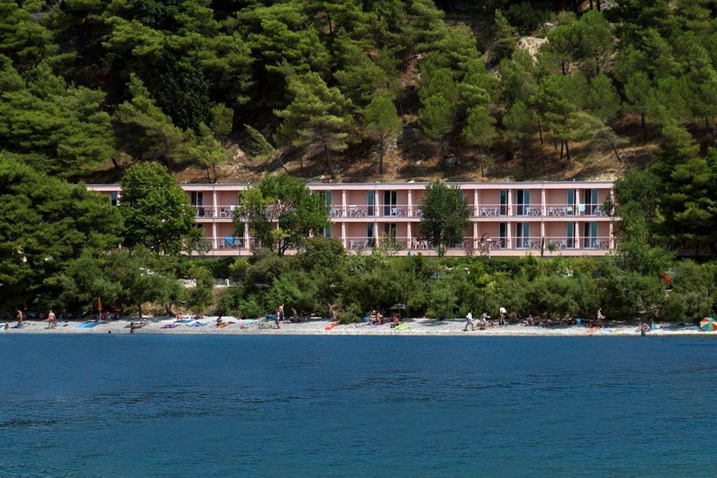 Hotel Tourist Settlement Brzet Omiš Exterior foto