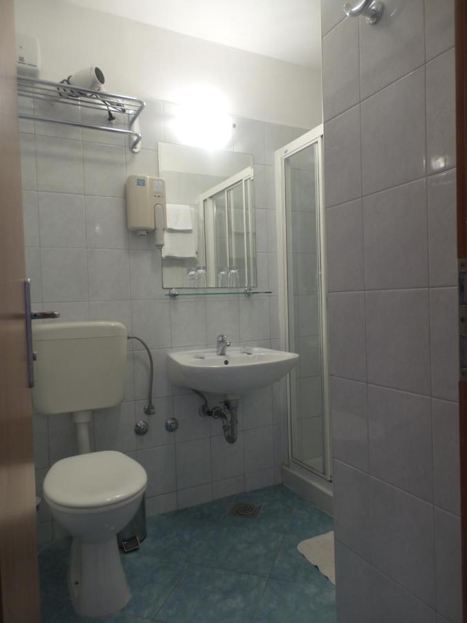 Hotel Tourist Settlement Brzet Omiš Exterior foto